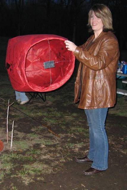 Unfoldinng the 'Love' Sky Lantern 4